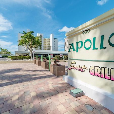 Steps Away From The Soft, White, Sandy Beaches Of Beautiful Marco Island!! Exterior foto