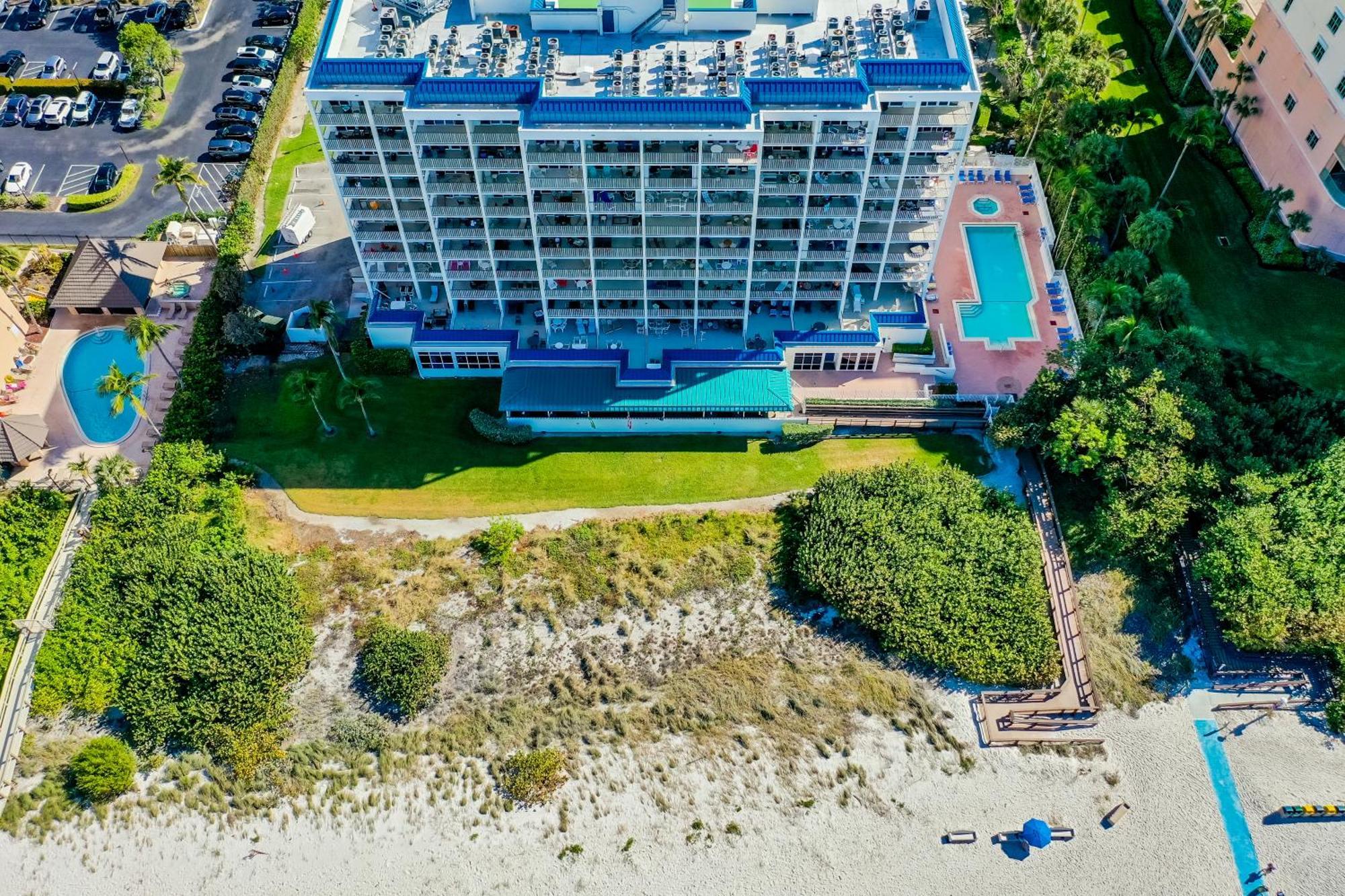 Steps Away From The Soft, White, Sandy Beaches Of Beautiful Marco Island!! Exterior foto